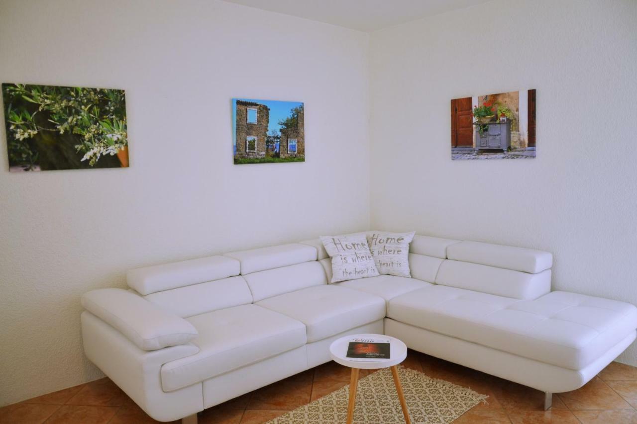 Šmarje Apartment Istrian View מראה חיצוני תמונה